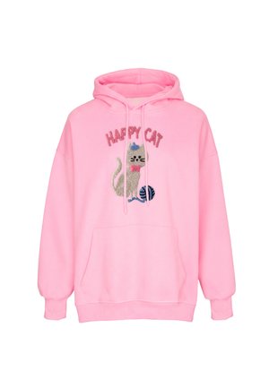 Pink hættetrøje med en grå kat, der har en blå hat og en pink butterfly på, siddende ved siden af en blå garnnøgle med teksten "HAPPY CAT" ovenover.