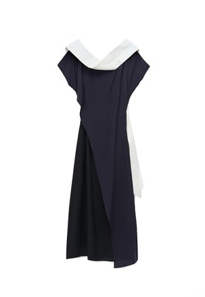 ADOLFO DOMINGUEZ, Day dress - black