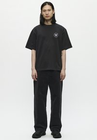 DOUBLE A BY W.W. LIAM TEE  - Print T-shirt - black