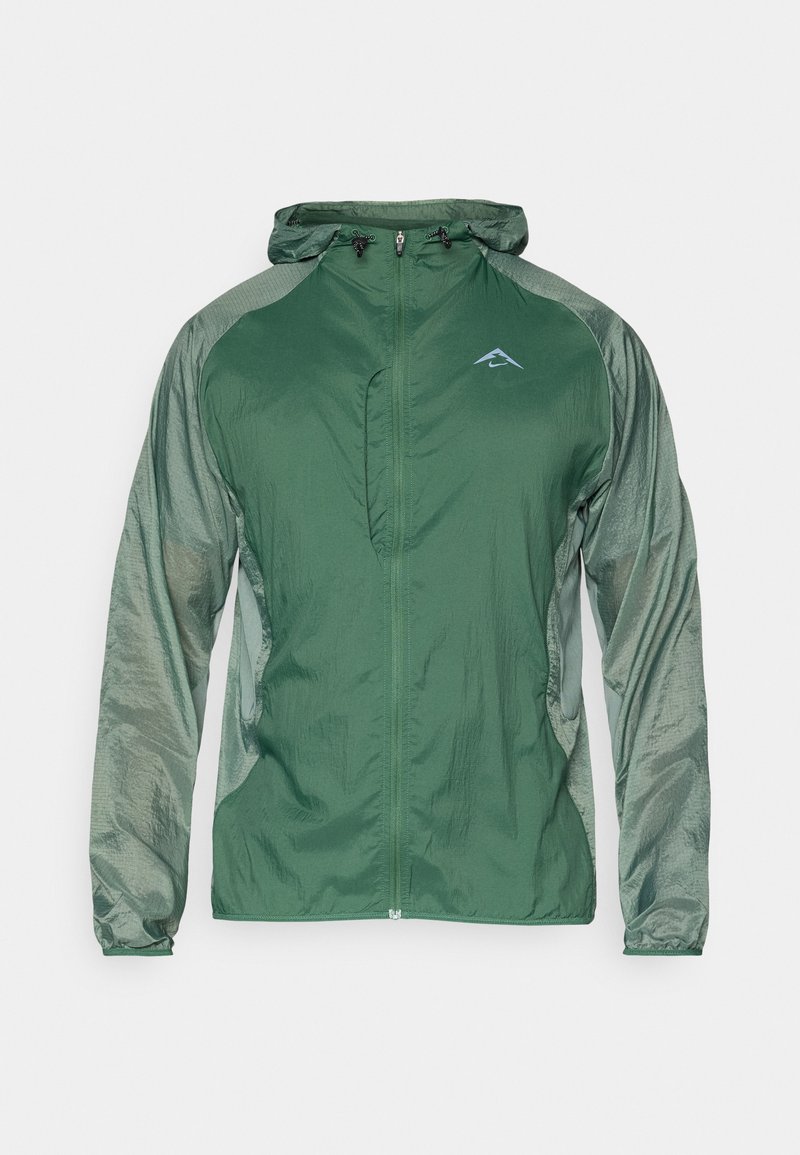 Nike Performance TRAIL AIREEZ Giacca a vento fir clay/green