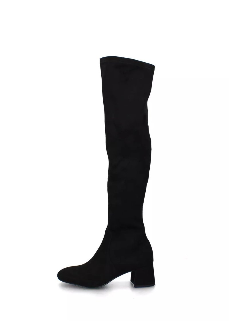 Stivali neri sopra il ginocchio in suede, con punta arrotondata e tacco a blocco. Texture liscia con design aderente.