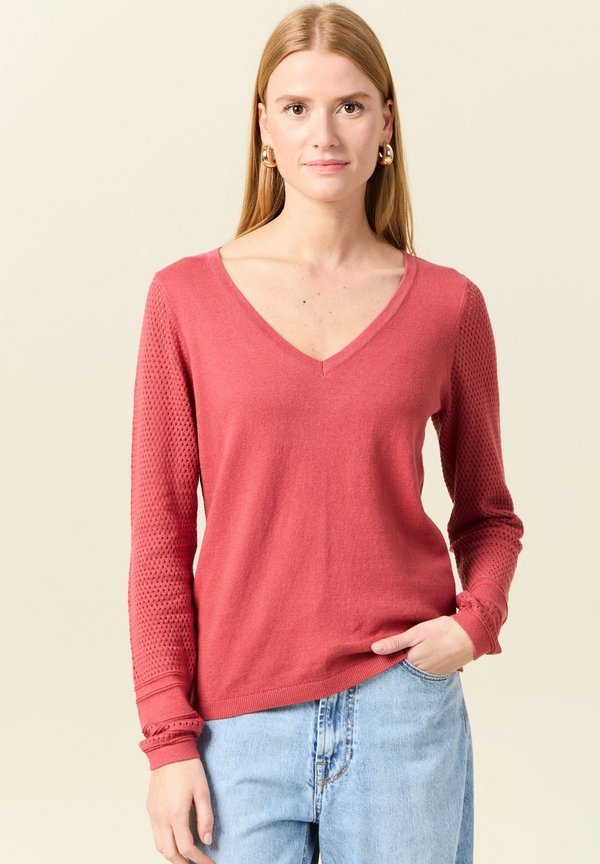 LANGEN ÄRMELN - Strickpullover - rose framboise