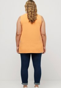 Ulla Popken ÄRMELLOS - Top - orange