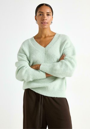 V NECK - Striktrøje - light dusty green
