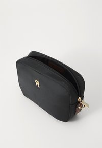 Tommy Hilfiger POPETTE - Kameralaukku - black