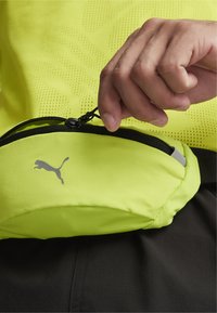 Puma PR CLASSIC RUNNING - Riñonera - lime pow