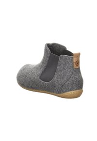 Graue Knöchelstiefel mit elastischen Seitenpanelen, abgerundeter Zehenpartie und einem braunen Lederlippe. Gummisohle mit leicht strukturiertem Finish.