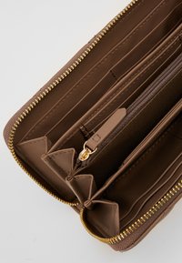 Valentino Bags OCARINA - Peněženka - taupe