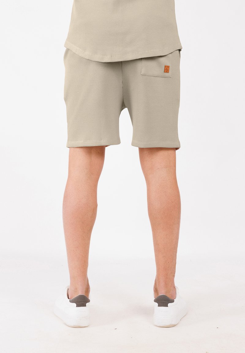 Key Largo MPA KLROY Pantalones deportivos sand/tierra