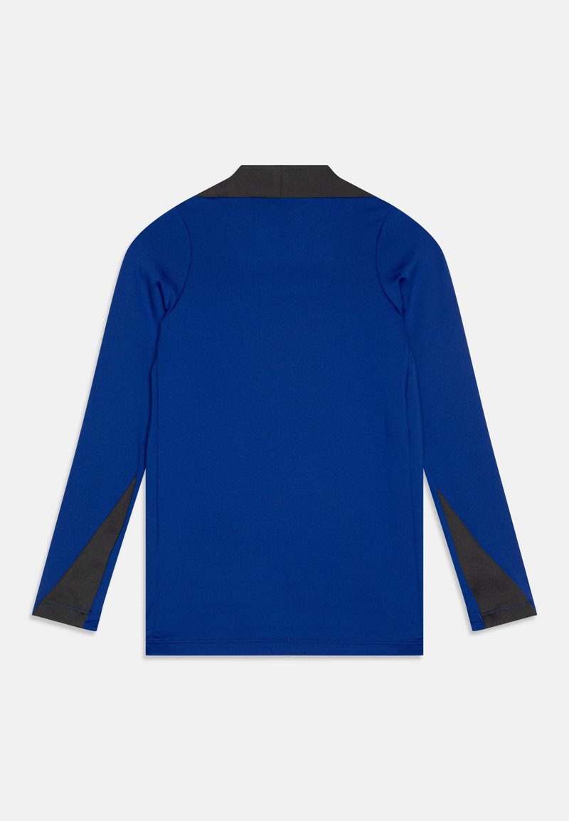 Langärmliges Sportshirt in lebhaftem Blau mit einem schwarzen Kragen und kontrastierenden schwarzen Akzenten an den Ärmeln. Glatter, dehnbarer Stoff.