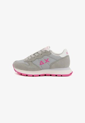 Gray suede and mesh sneaker with pink accents, featuring a rounded toe, lace-up design, and textured outsole. Logo on side and heel.