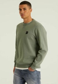 CHASIN' RYDER - Sportska majica - light green