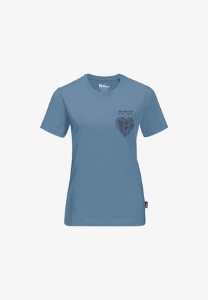 Hellblaues Baumwoll-T-Shirt mit kurzen Ärmeln. Mit einem herzförmigen Grafikdesign in Dunkelblau auf der linken Brust. Klassischer Rundhalsausschnitt.