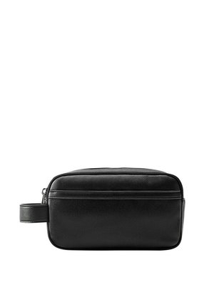 Trousse de toilette rectangulaire texturée noire avec fermeture éclair et petite poignée en boucle sur un côté, présentée sur fond blanc.