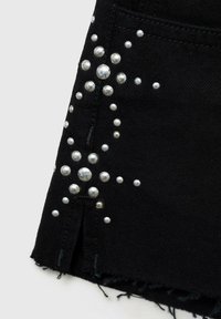 Thumbnail Image 8
