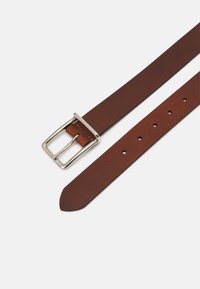 Pier One LEATHER - Klassiske belter - cognac/silver-coloured