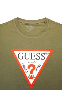 Guess SS ORIGINAL LOGO - Camiseta estampada - grün