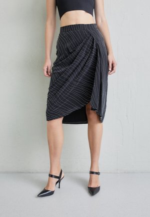 Iro ZIMA - Ceruzaszoknya - black