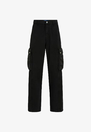 Pantaloni cargo neri realizzati in tessuto resistente, dotati di tasche laterali, chiusura con bottone e design a gamba dritta.