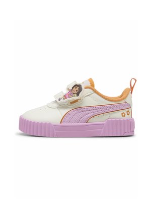 Biały i pomarańczowy dziecięcy sneaker z fioletową podeszwą, z postacią z kreskówki na pasku na rzep oraz kwiatowymi detalami na pięcie.