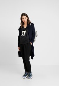 MAMALICIOUS MLLIF PANTS - Kelnės - black