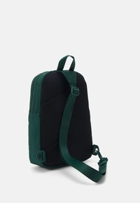 Tommy Hilfiger ESSENTIAL SLING BAG UNISEX - Marsupio - ornamental green