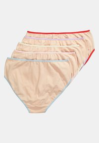 Set van vier katoenen onderbroeken in licht perzik met contrasterende pastel taillebanden: rood, paars, groen en blauw. Klassieke slip-silhouet.