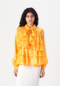 Unselected, flame orange