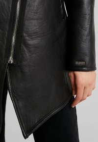 Maze CORNING - Nahkatakki - black