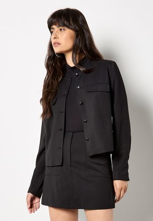 TAILORED  - A-Linien-Rock - black