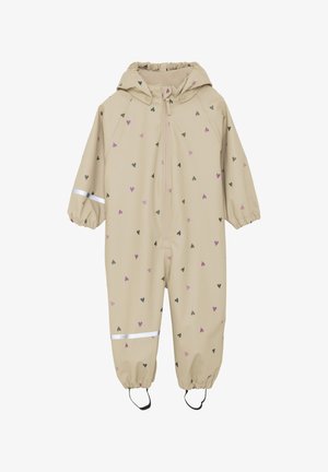 Beżowy wodoodporny kombinezon w wzory serc w kolorach czarnym i purpurowym. Posiada kaptur, przedni zamek błyskawiczny, elastyczne mankiety oraz odblaskowe akcenty.