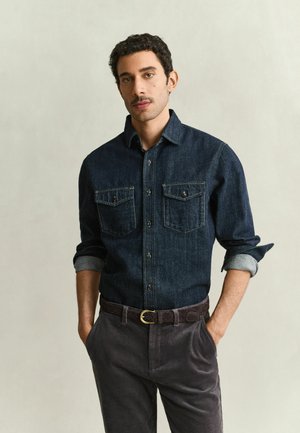 GANT, GANT DENIM SELVEDGE SHIRT - Hemd - dark indigo