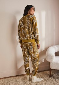 Next LONG SLEEVE SET - Pyžamová sada - olive green fox