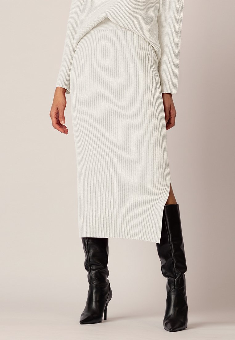 Apart Kokerrok crème Apart Kokerrok crème