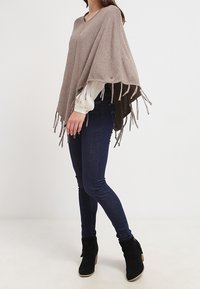 TOM TAILOR Poncho - taupe