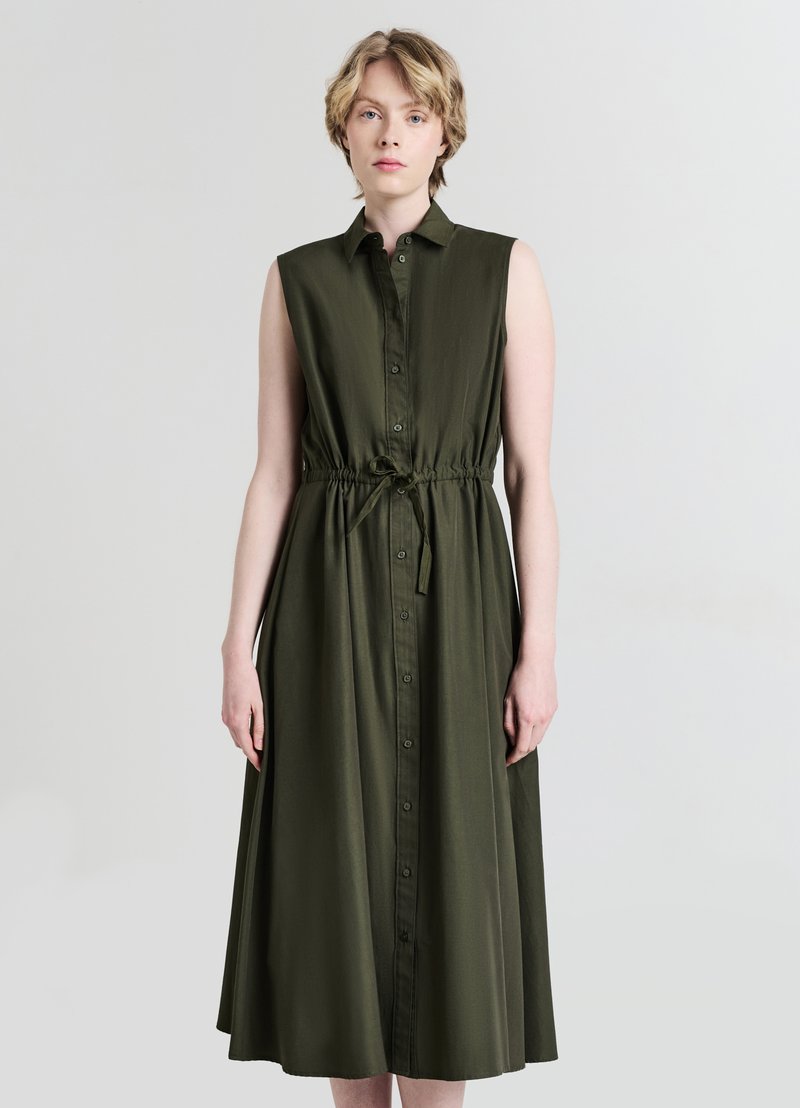 Calliope SMANICATO - Maxikleid - verde militare chiaro
