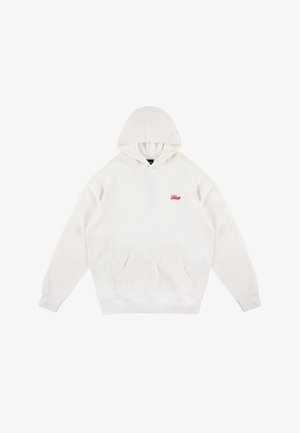 Biały hoodie wykonany z miękkiego materiału, z przednią kieszenią kangurką, ribbowanymi mankietami oraz małym czerwonym logo na klatce piersiowej.