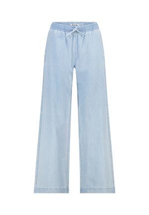 Lichtblauwe wijde denim broek met elastische tailleband en trekkoordsluiting, plat gelegd op een witte achtergrond.