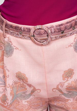 Ombre, SHORTS OW-ST-E0022 - Short - pink