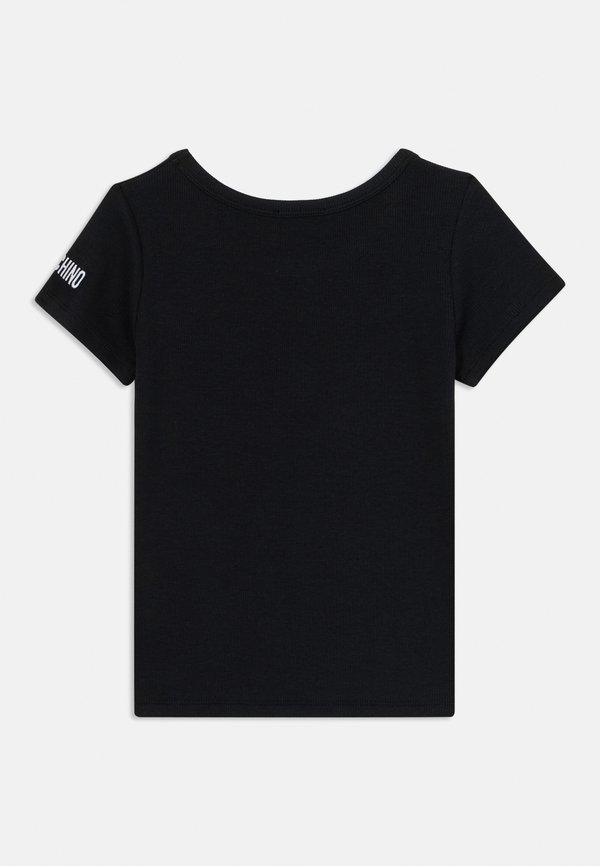 FASHION SHOW - Basic T-shirt3