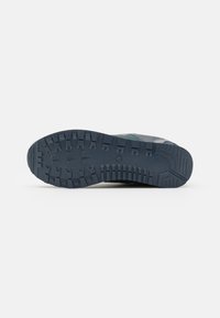 Jack & Jones JFWSPIRIT RUNNER - Sportbačiai - night owl
