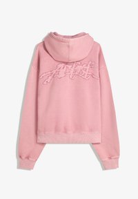 Lyserød hoodie lavet af blandingsmateriale, har en blød tekstur, kort snit og broderet design på ryggen. Inklusiv hætte med snøre.