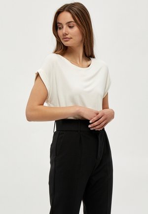 PEPPERCORN PCROSALINDA - T-shirt basic - gardenia