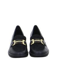 Paar schwarze Leder-Loafer mit goldenen und schildpattfarbenen dekorativen Schnallen vorne, aus der Frontansicht gezeigt.