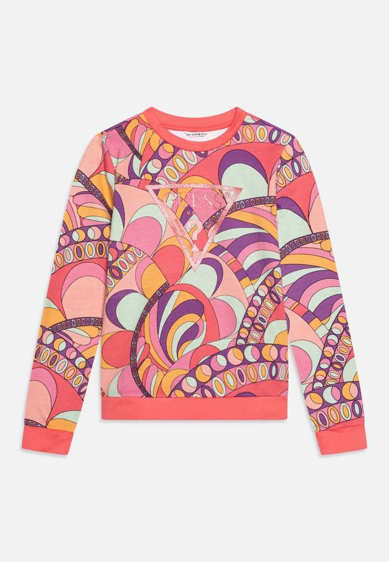 Sweatshirt à manches longues avec des tourbillons abstraits vibrants en corail, violet, jaune et menthe, arborant un logo triangle GUESS pailleté sur la poitrine.