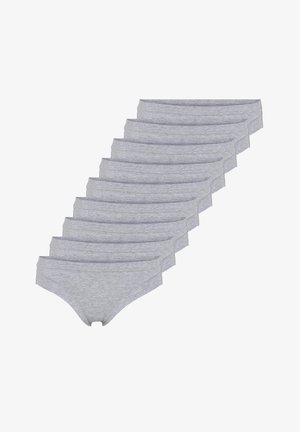 Ti grå bomuldsunderbukser med en glat tekstur, der har en klassisk snit og en bred talje, arrangeret i en række til fremvisning.