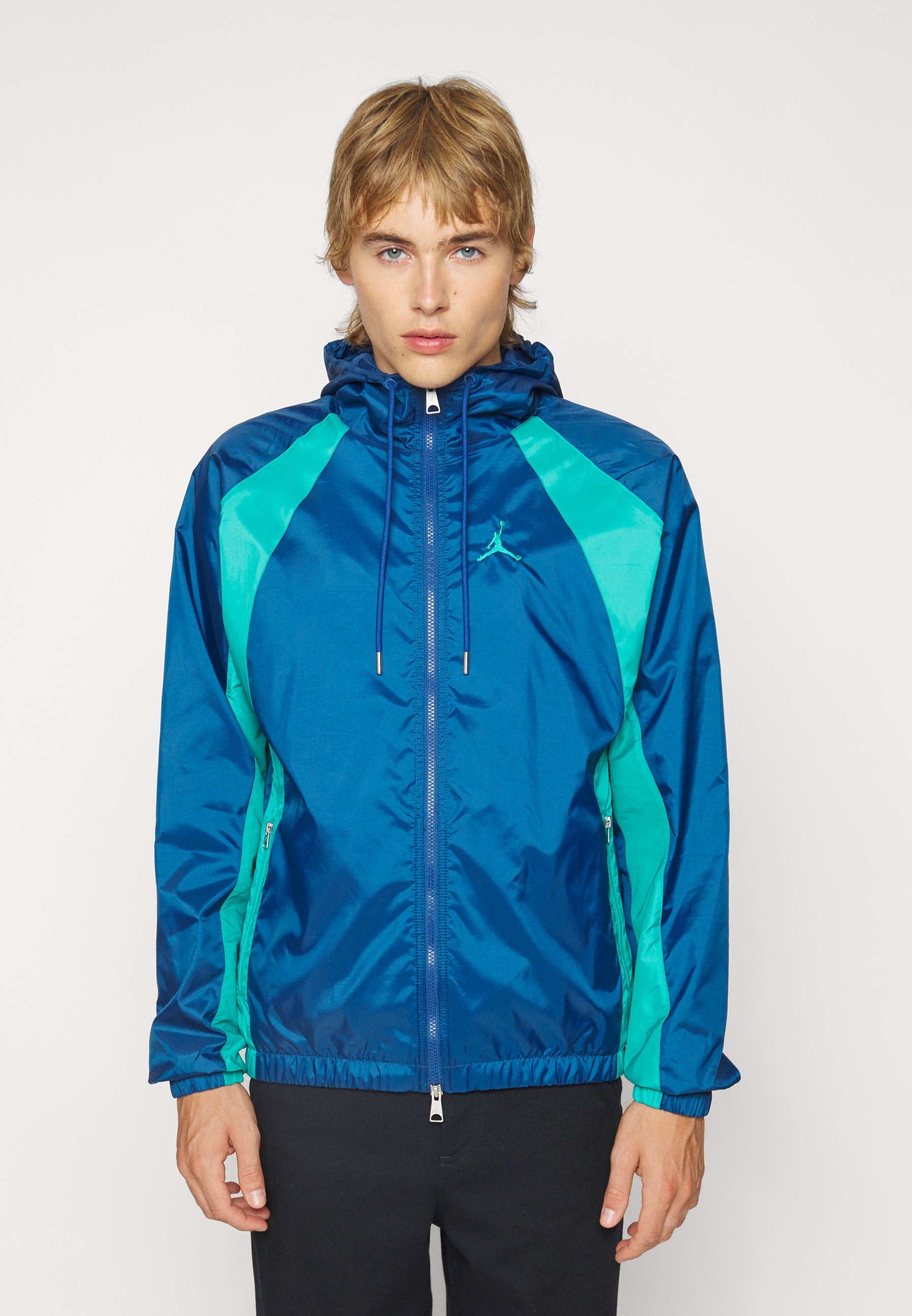 Jordan Essentials Men's Woven Jacket - Blue
