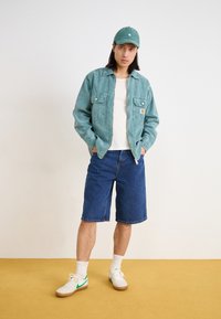 Carhartt WIP REYNOLD - Sommerjakke - silver pine dusky washed