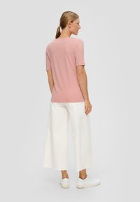 s.Oliver STRETCH - T-Shirt print - pfirsich