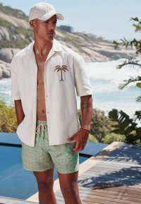 Next REGULAR FIT - PALM EMBROIDERED SHORT SLEEVE - Ing - cream